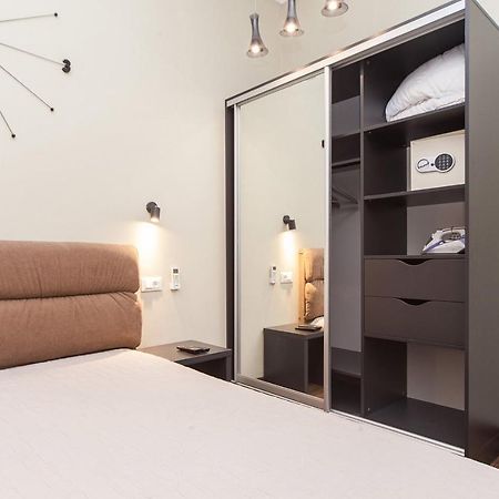 Goodrest On Deribasovskaya Apartment Odesa Exterior photo